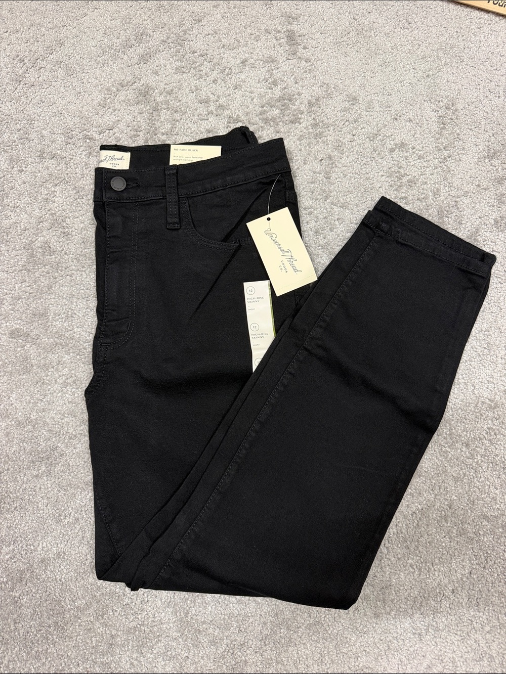 Universal Thread Women's Sz 12S High Rise Skinny Jeans Stretch No Fade Black